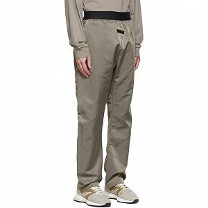 Штаны FEAR OF GOD ESSENTIALS Нейлоновые спортивные штаны M Taupe synthetic.ua - Фото 1