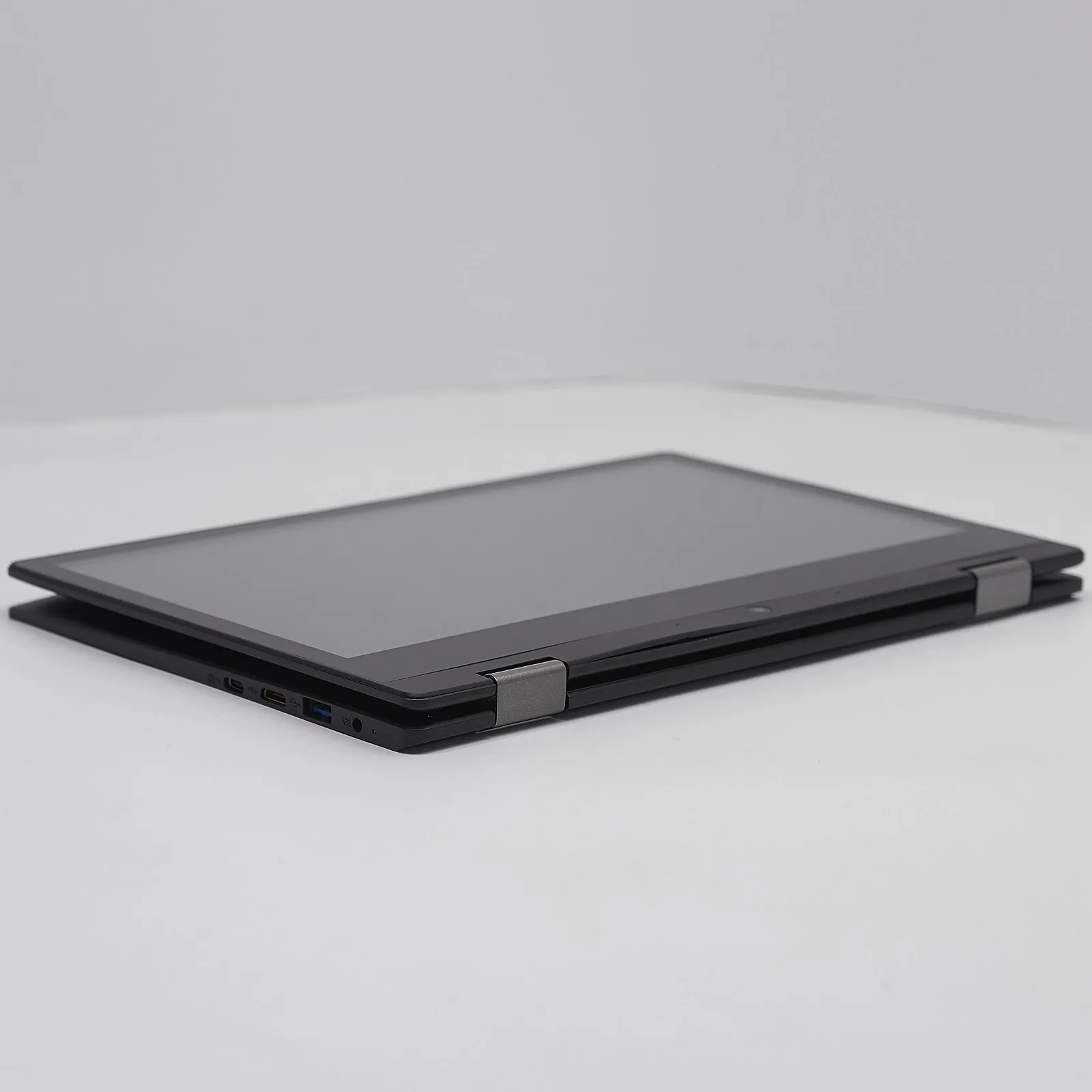 Ноутбук-планшет 11.6" Medion (Lenovo Group) Akoya E2291 | Чотириядерний Intel | RAM DDR4 4 ГБ | SSD 128 ГБ + eMMc 64 ГБ | Intel Graphics | Сенсорний екран | Металевий корпус | АКБ до 8 годин | Win10 (5122), фото №8 Ноутбук-планшет 11.6" Medion (Lenovo Group) Akoya E2291 | Чотириядерний Intel | RAM DDR4 4 ГБ | SSD 128 ГБ + eMMc 64 ГБ | Intel Graphics | Сенсорний екран | Металевий корпус | АКБ до 8 годин | Win10 (5122), фото №8