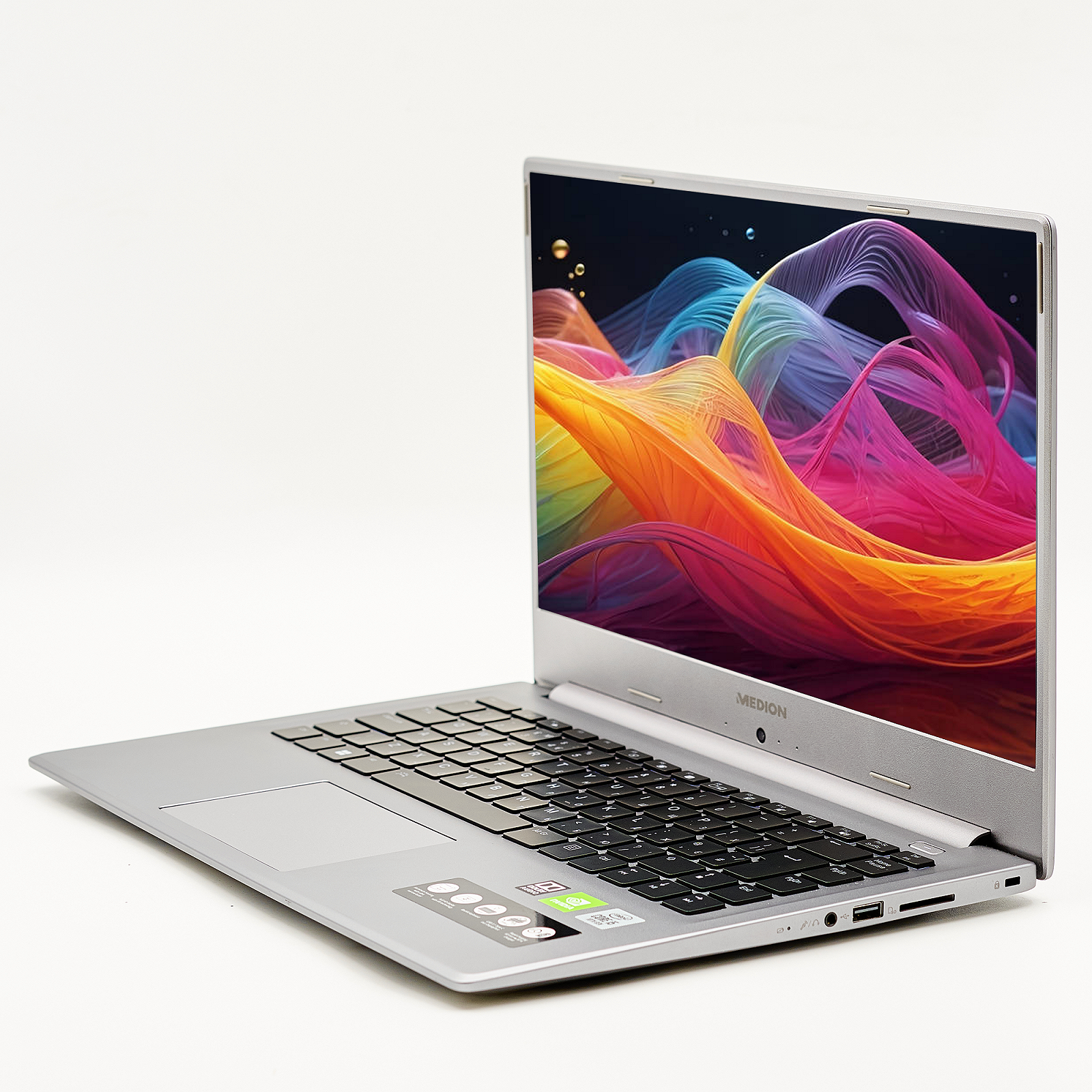 Ноутбук Medion Akoya S15447 Intel Core i5-10210U 32 ГБ RAM 256 ГБ SSD Nvidia GeForce Металлический корпус, фото №4