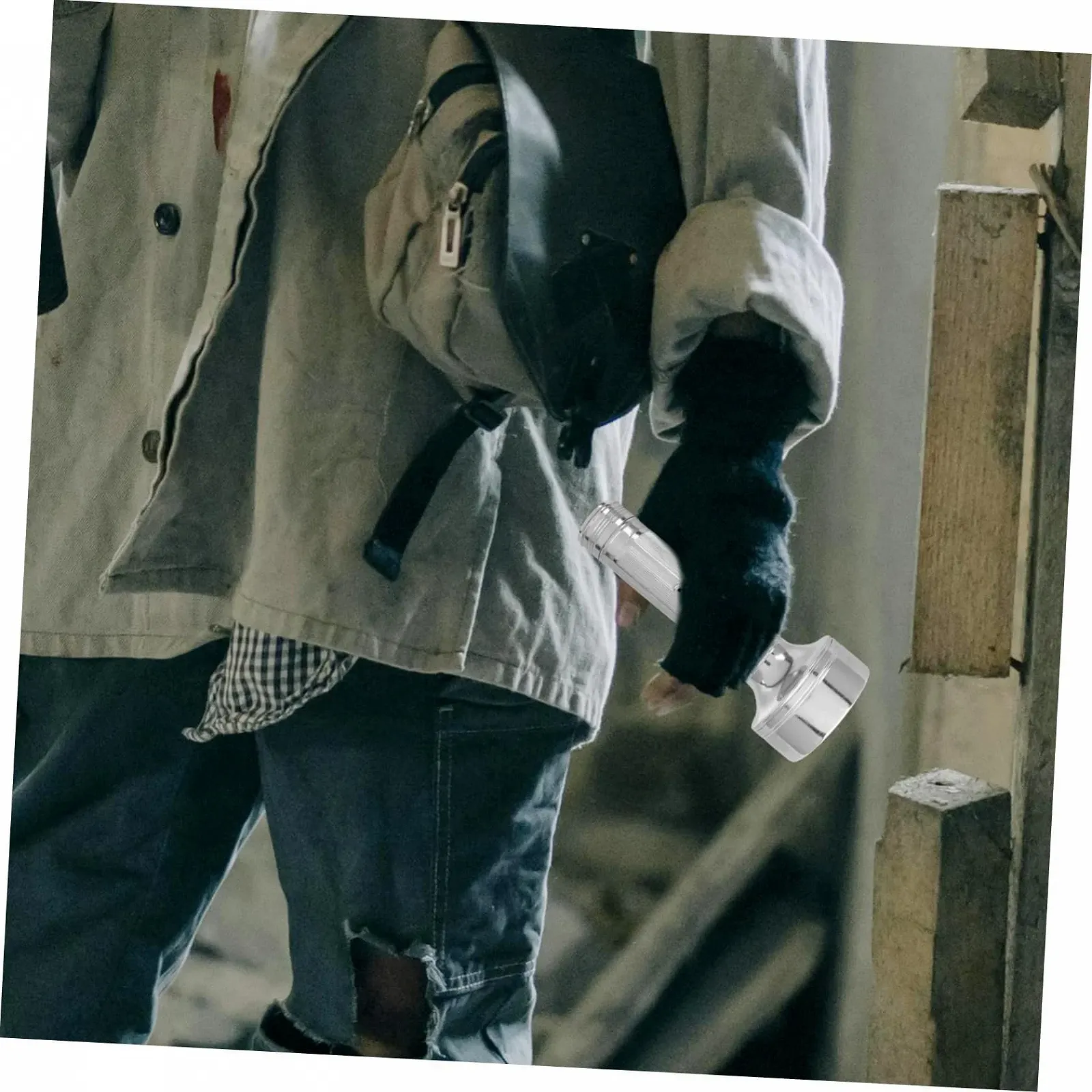 Ліхтар Ретро Алюміній Вінтажний Стиль Міцний Декоративний Світильник у Сільському Стилі для Дому та Відкритого Повітря без Батареї Автентичний Річний Дизайн, фото №6 Ліхтар Ретро Алюміній Вінтажний Стиль Міцний Декоративний Світильник у Сільському Стилі для Дому та Відкритого Повітря без Батареї Автентичний Річний Дизайн, фото №6