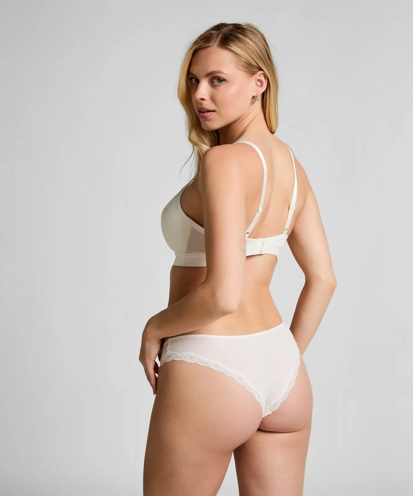 Бюстгальтер Hunkemöller Sophie формований без кісточок, фото №5 Бюстгальтер Hunkemöller Sophie формований без кісточок, фото №5