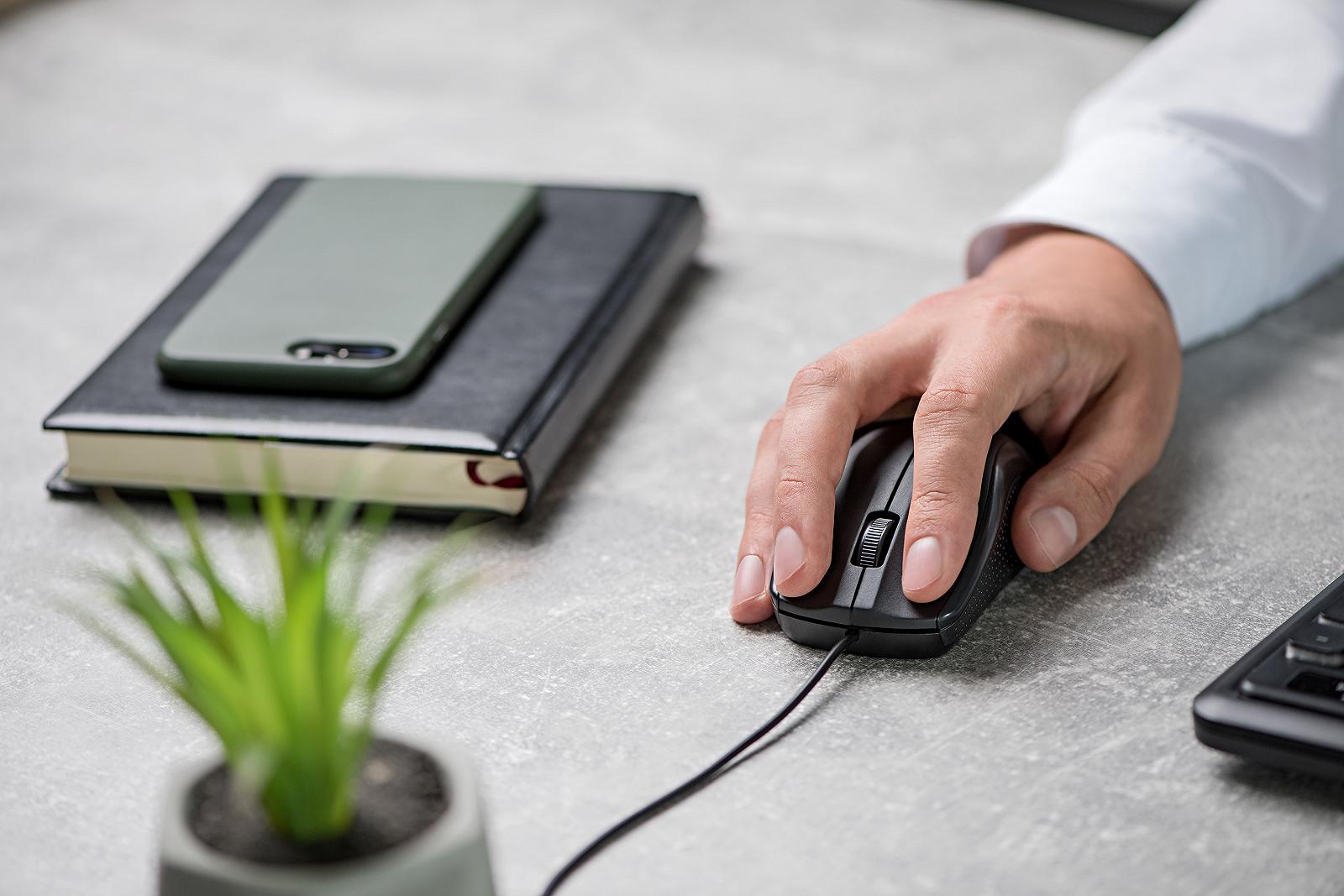 Компьютерная мышь 2E MF130 USB 1000 dpi чёрный 2E-MF130UB, фото №1