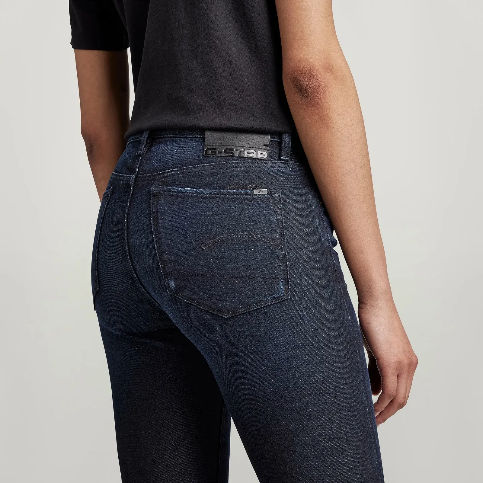 Жіночі джинси G-Star RAW Damen Jeans Skinny Flare 3301 - 24, фото №3 Жіночі джинси G-Star RAW Damen Jeans Skinny Flare 3301 - 24, фото №3