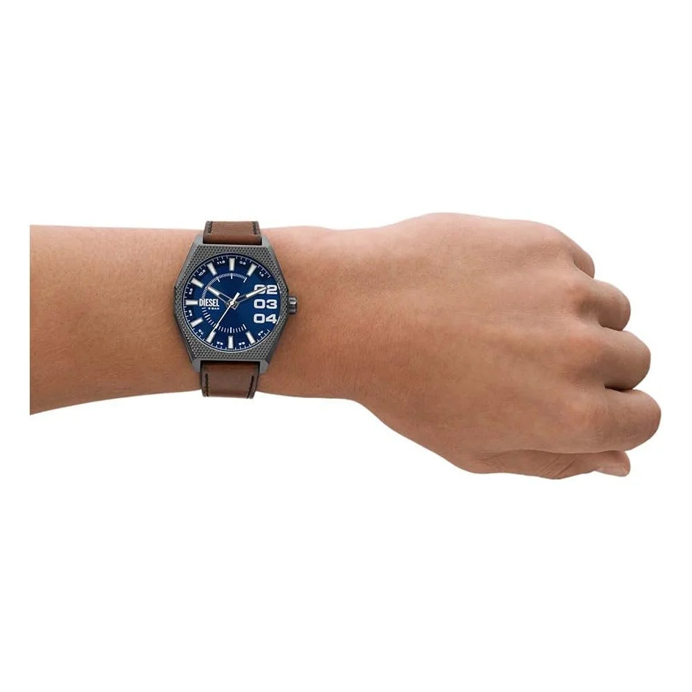 Годинник Diesel Scraper Чоловічий, кварцовий механізм з трьома стрілками та датою, фото №5 Годинник Diesel Scraper Чоловічий, кварцовий механізм з трьома стрілками та датою, фото №5