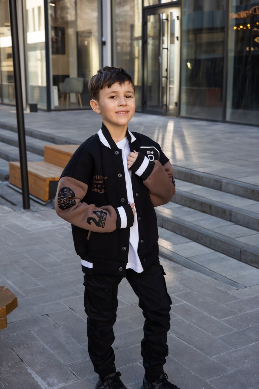 Теплий бомбер на флісі для хлопчика від 122 до 140 см, зелений та шоколад, тепла кофта на кнопках, фото №3