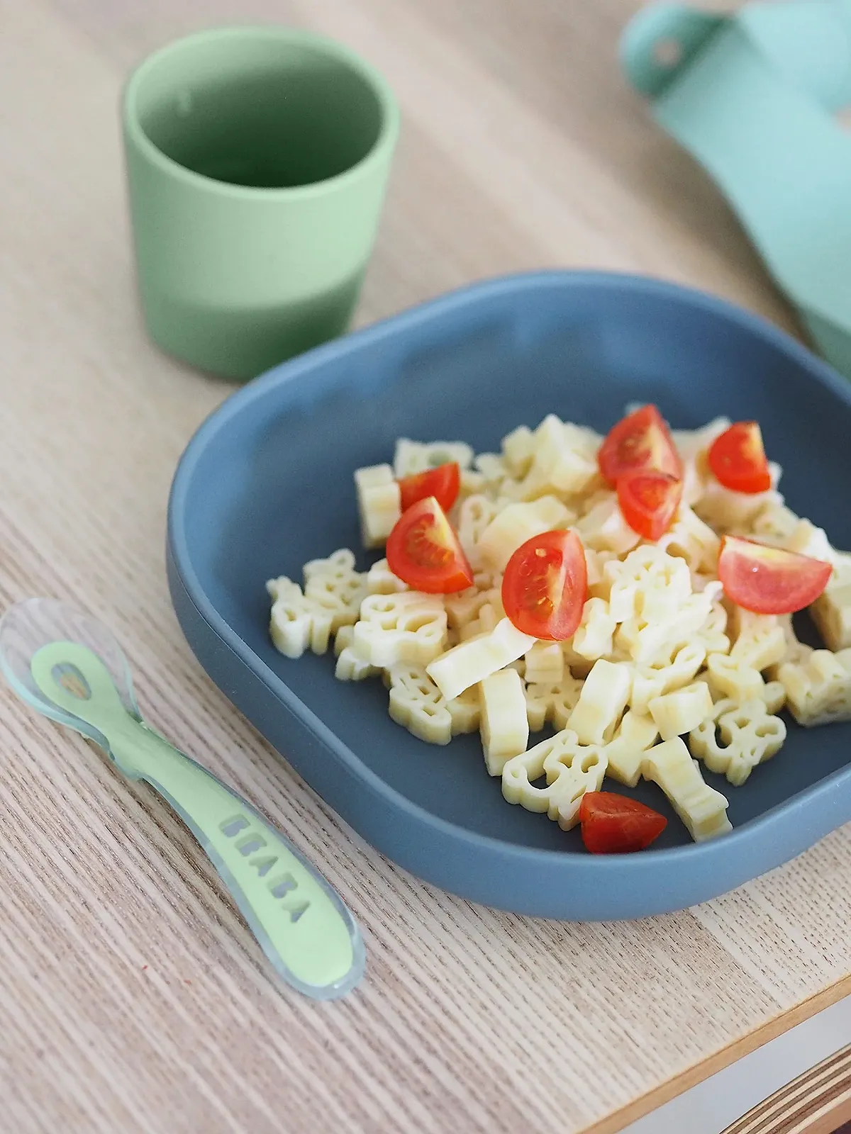 Набір дитячого посуду Bélaba Silicone з присоскою, нековзкий, 4 предмети: тарілка + миска + склянка + ложка, міцний силікон, фото №6 Набір дитячого посуду Bélaba Silicone з присоскою, нековзкий, 4 предмети: тарілка + миска + склянка + ложка, міцний силікон, фото №6