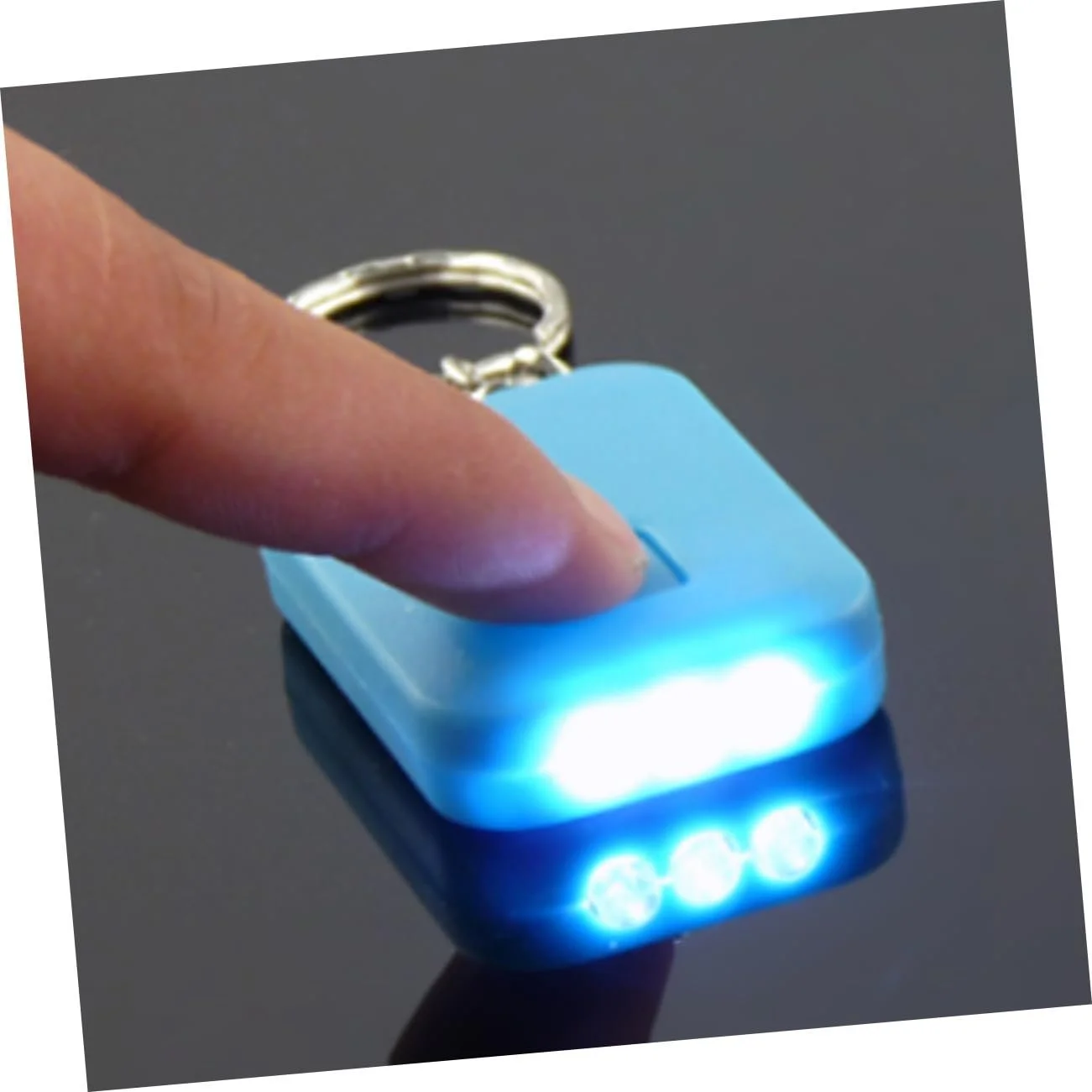 Міні Ліхтарик-Брелок LED Luxshiny Компактний Яскравий Міні з LED Світлом Практичний Аварійний та Кемпінговий Кишеньковий, фото №2 Міні Ліхтарик-Брелок LED Luxshiny Компактний Яскравий Міні з LED Світлом Практичний Аварійний та Кемпінговий Кишеньковий, фото №2