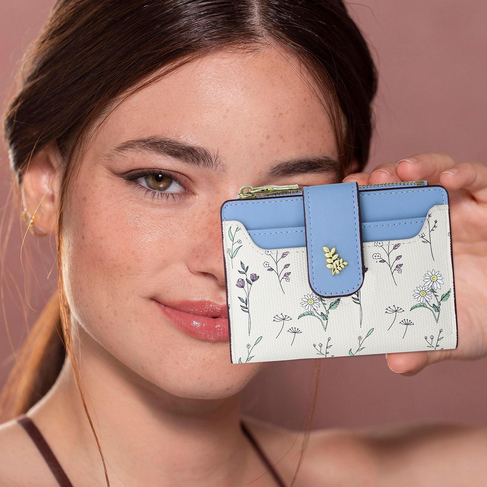 Кошелек Farcauo Женский Маленький Мини Кошелек с Дизайном Синего Цветка с Отделением для ID и Отделениями для Карточек, фото №6