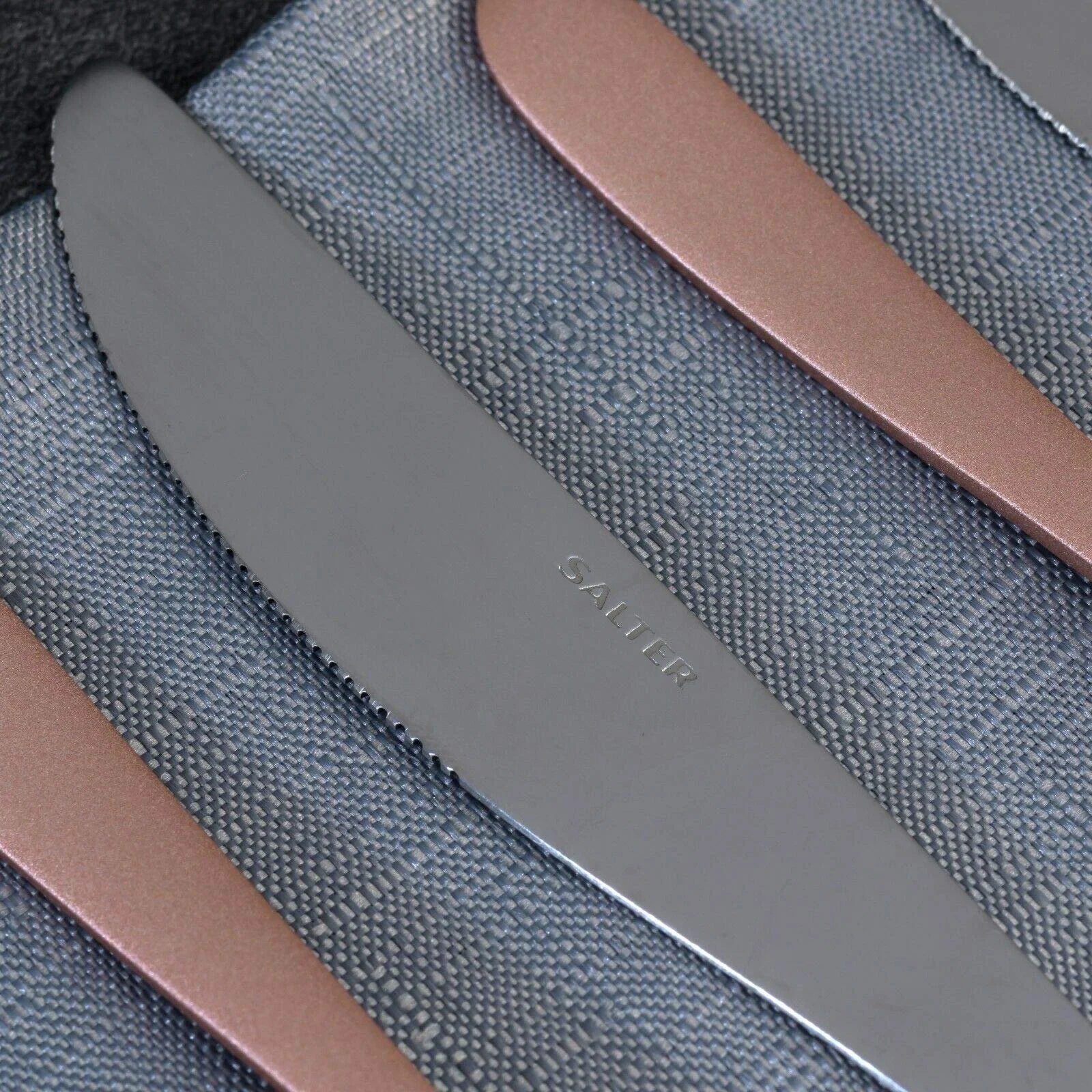 Набор столовых приборов Salter Metallic Champagne 16 предметов, нержавеющая сталь, фото №9 Набор столовых приборов Salter Metallic Champagne 16 предметов, нержавеющая сталь, фото №9