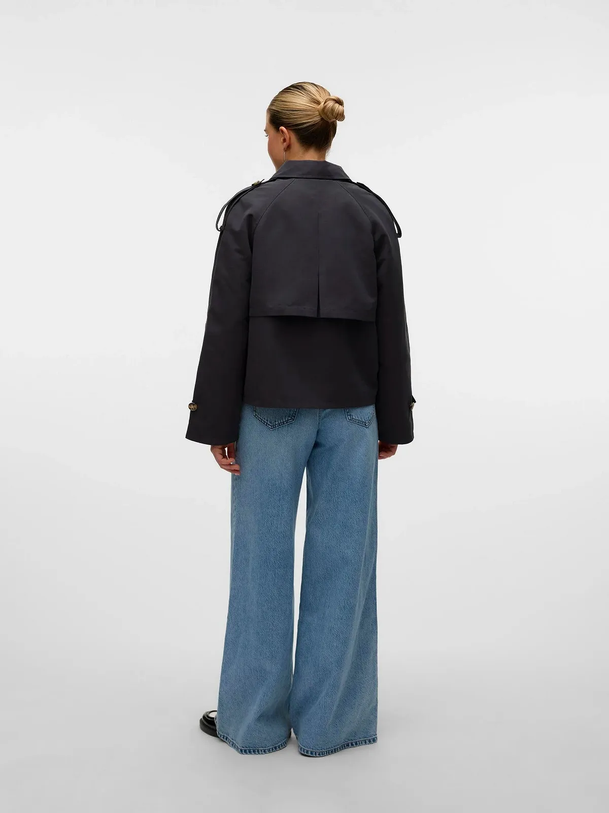 Тренч VERO MODA Vmchloe Short Noos Женский, фото №2 Тренч VERO MODA Vmchloe Short Noos Женский, фото №2