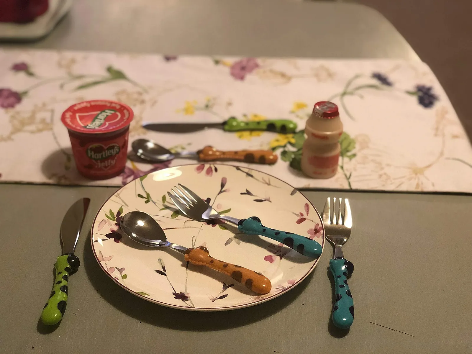 Набор детских столовых приборов Exzact 6 предметов, нержавеющая сталь, 2 вилки, 2 безопасных ножа, 2 ложки, фото №4 Набор детских столовых приборов Exzact 6 предметов, нержавеющая сталь, 2 вилки, 2 безопасных ножа, 2 ложки, фото №4