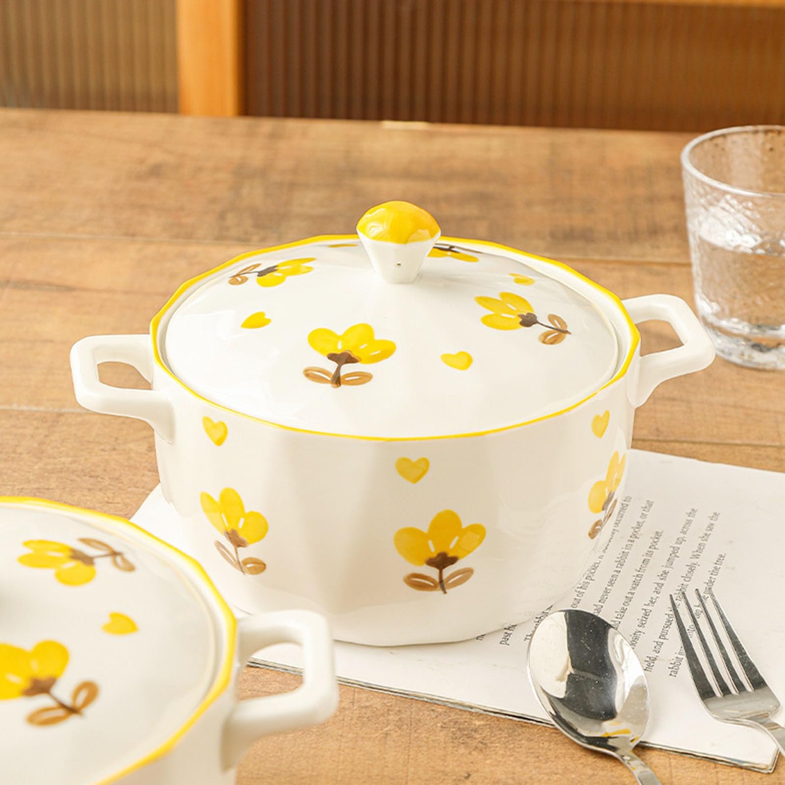 Форма для запекания керамическая круглая с крышкой и ручками Yellow Flower 1700 мл желтая, фото №4