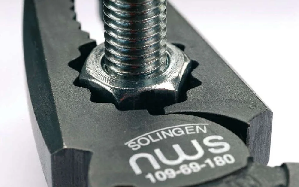 Плоскогубцы NWS Kraft 180мм с кольцевым профилем, фото №2 Плоскогубцы NWS Kraft 180мм с кольцевым профилем, фото №2