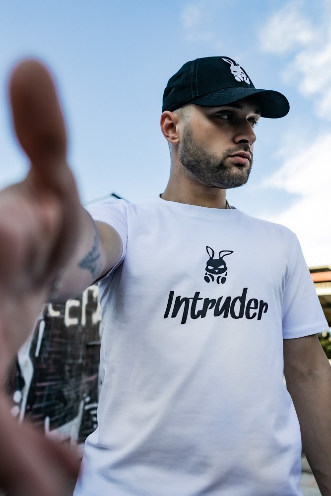 Футболка Intruder Bunny белая, фото №6