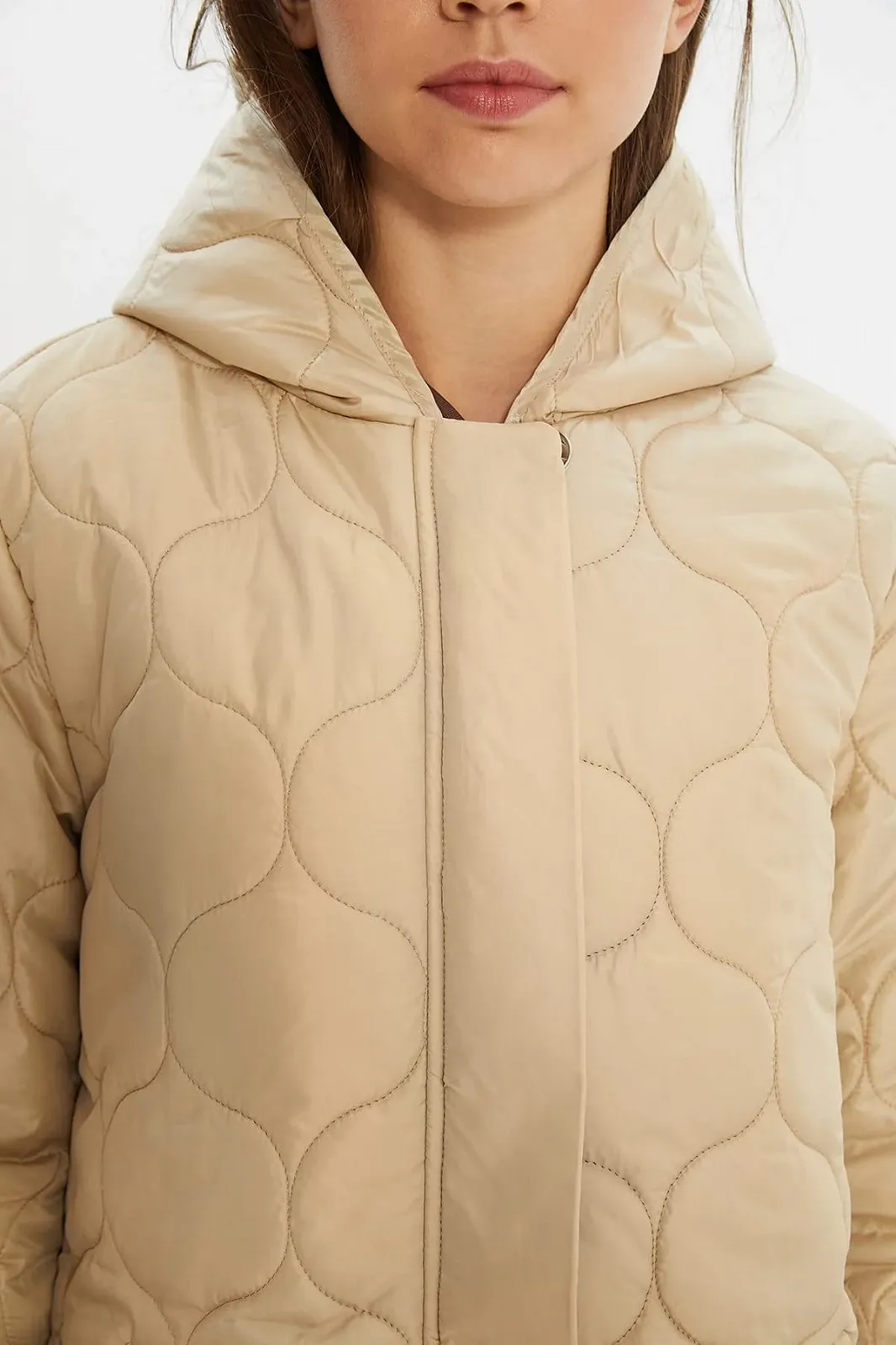 Куртка TRENDYOL Женская стеганая с капюшоном, фото №3