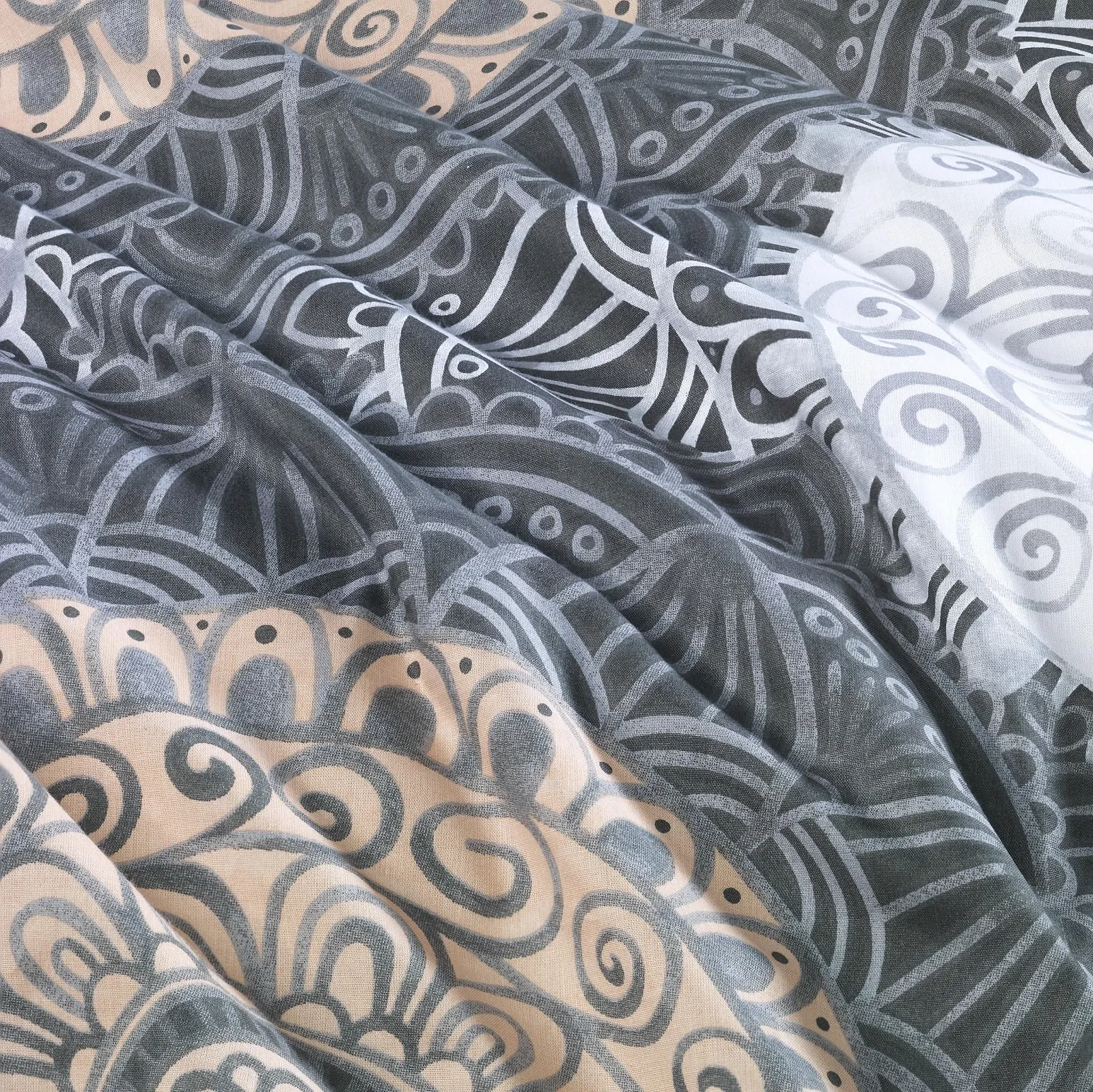 Комплект постільної білизни BaSaTex AVA 4 елементи 100% бавовна 2 x 135 x 200 см + 2 x 80 x 80 см, Renforcé, на блискавці, фото №4