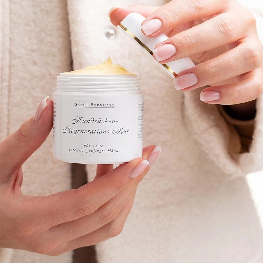 Засіб для рук Sanct Bernhard Відновлення з кунжутною олією, олією авокадо та маслом ши для сухої шкіри та відчуття стягнутості 100 мл, фото №2