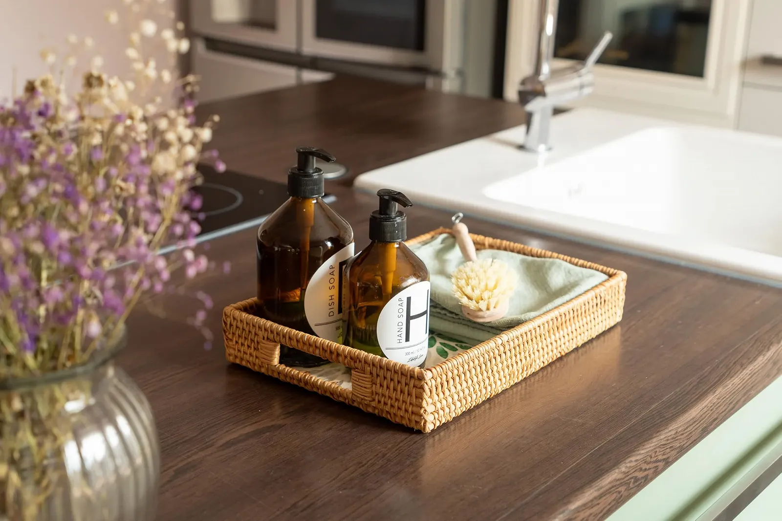 Піднос Decorasian Вінтажний ротанговий з мозаїкою з мушель, фото №4 Піднос Decorasian Вінтажний ротанговий з мозаїкою з мушель, фото №4