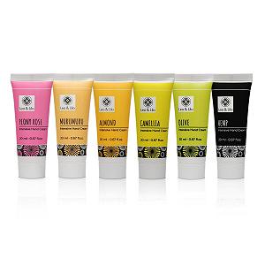 Набор Подарочные коробки Leo & Lilo Merry Christmas 6 шт с 6 индивидуально упакованными кремами для рук 20 мл (6 x 20 мл) synthetic.ua - Фото 1