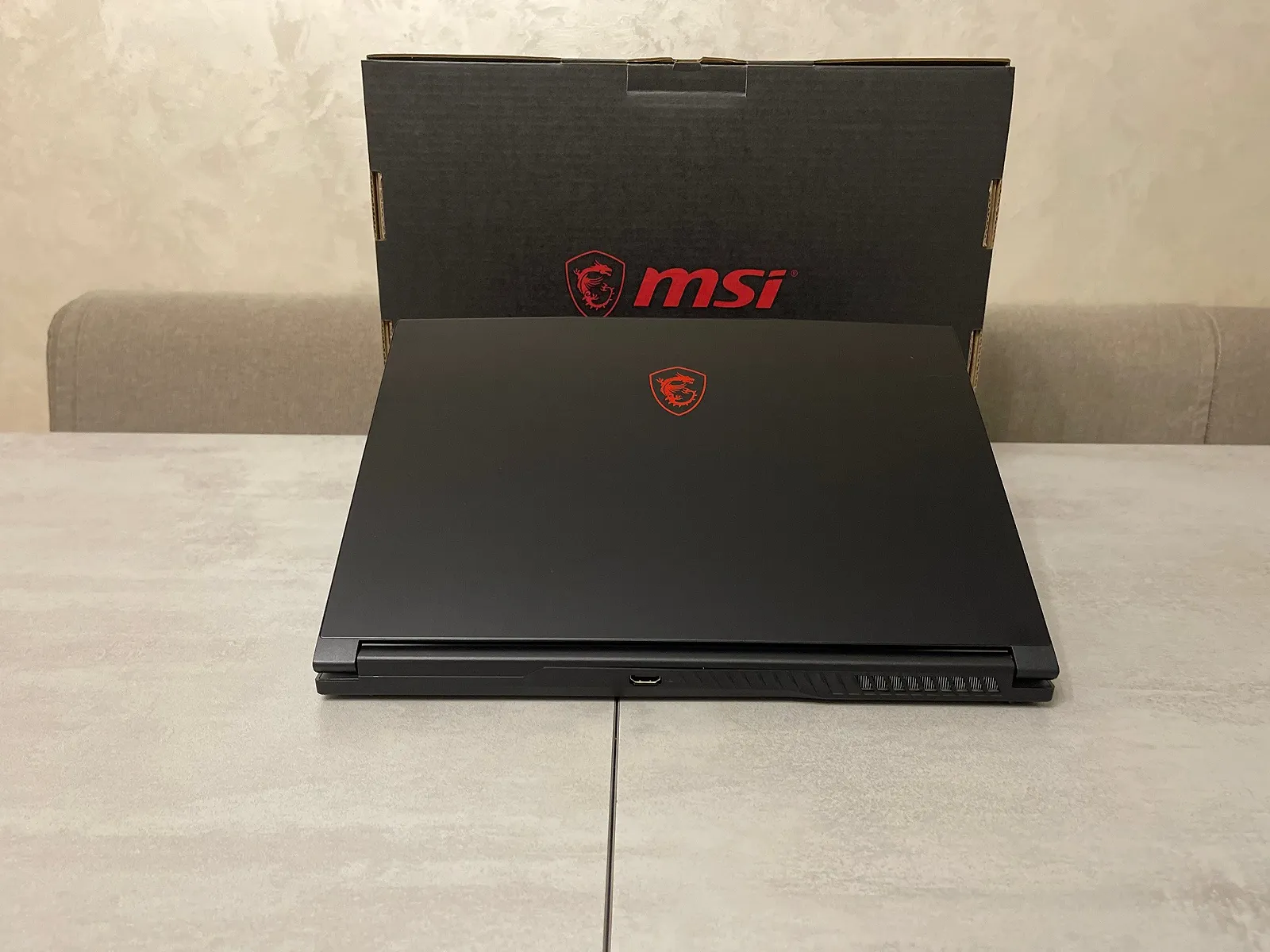 Игровой ноутбук MSI Thin 15 GF63 10SC-035US, 15,6 FHD IPS, i5-10300H, 16GB, 256GB SSD+500GB, GTX 1650 4GB, фото №6