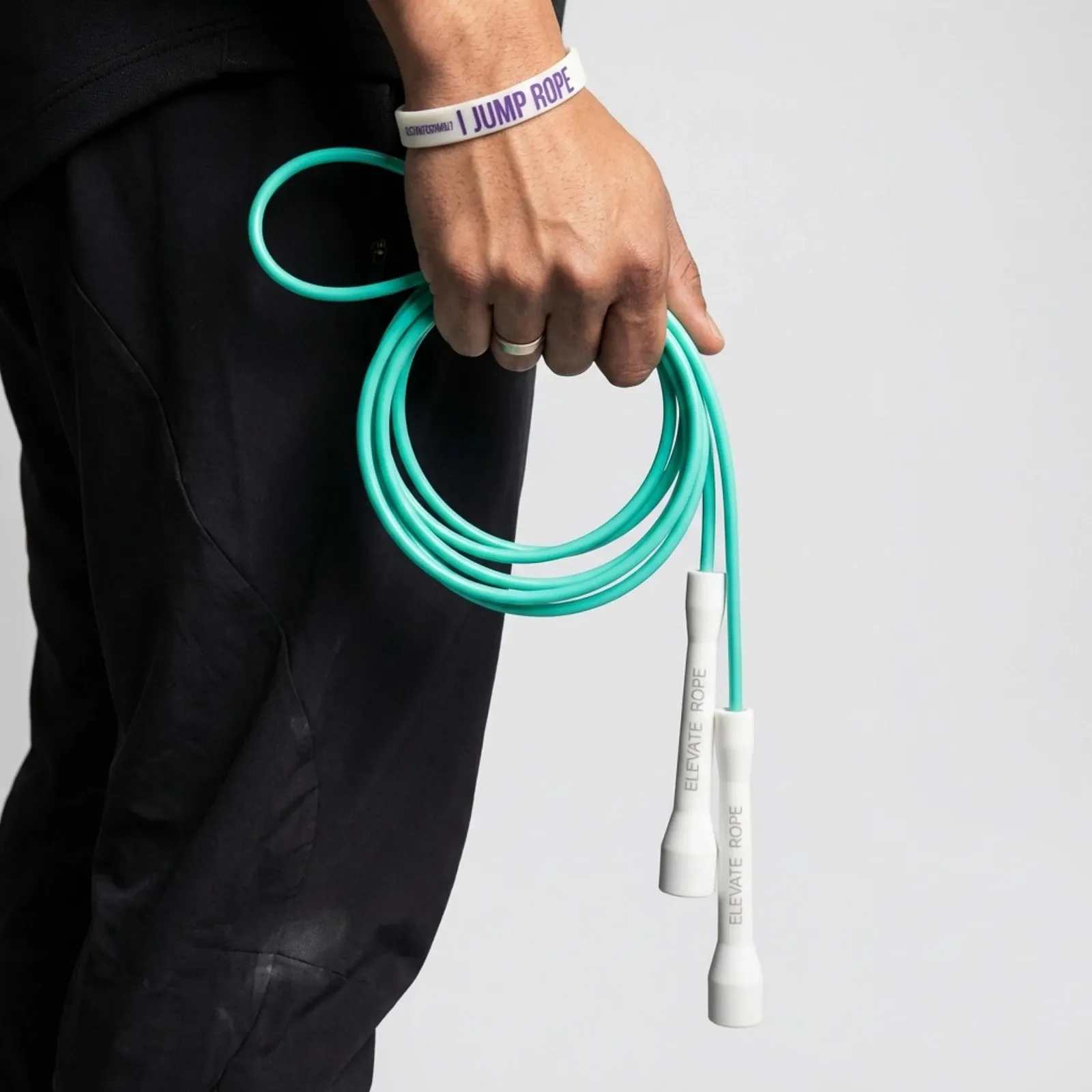 Швидкісна скакалка Elevate Speed Rope MAX ПВХ нейлоновий сердечник 5 мм 3 м, фото №2 Швидкісна скакалка Elevate Speed Rope MAX ПВХ нейлоновий сердечник 5 мм 3 м, фото №2