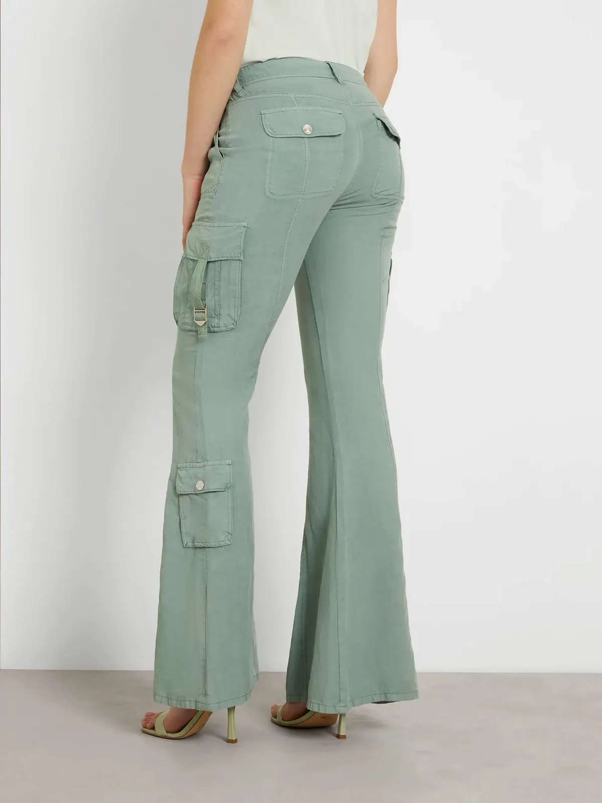 Женские штаны-карго клеш GUESS JEANS / Светло-зеленые / Размер 27, фото №5