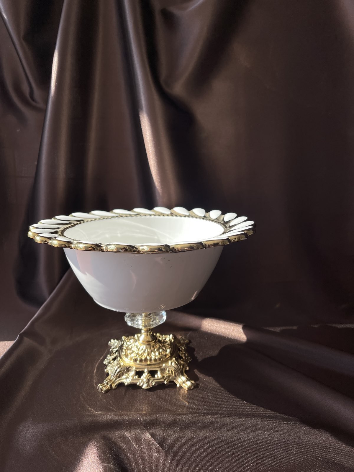 Порцелянова цукерниця з золотим декором 27х27 см, блюдо на золотій ніжці, фото №4