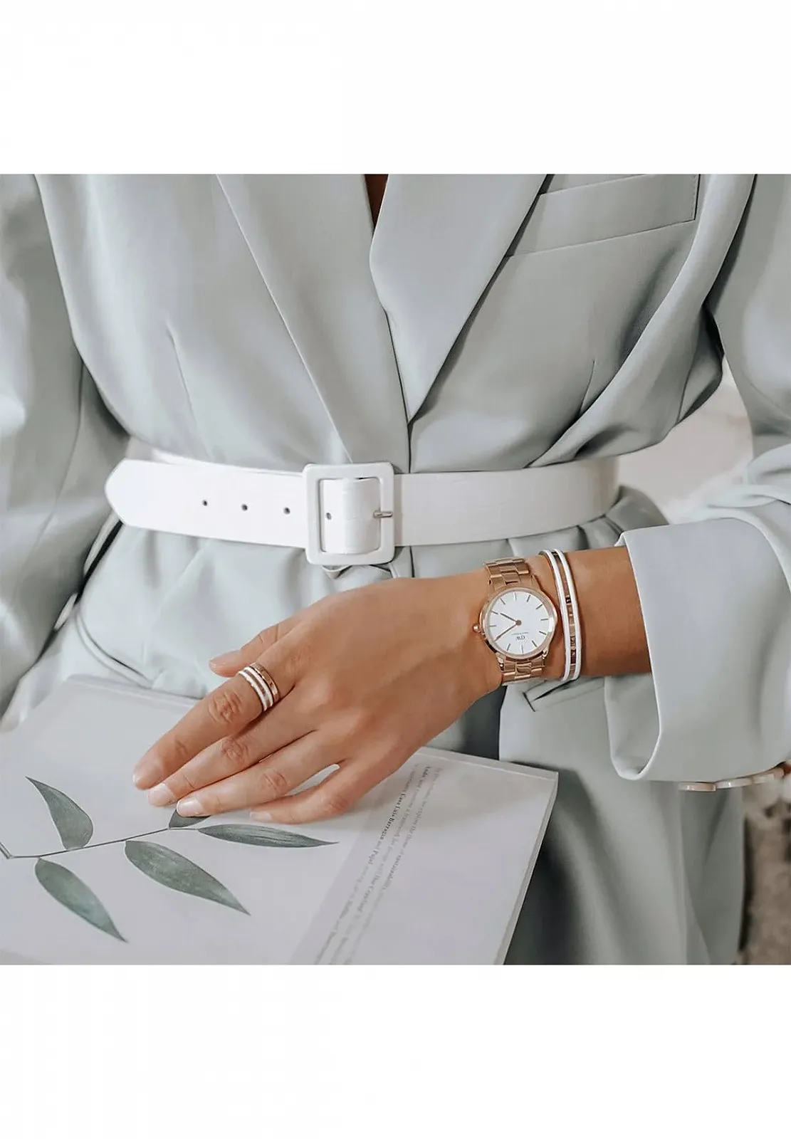 Годинник Daniel Wellington Iconic Rose Gold нержавіюча сталь (316L) золото DW00100343-AMZUK, фото №3 Годинник Daniel Wellington Iconic Rose Gold нержавіюча сталь (316L) золото DW00100343-AMZUK, фото №3