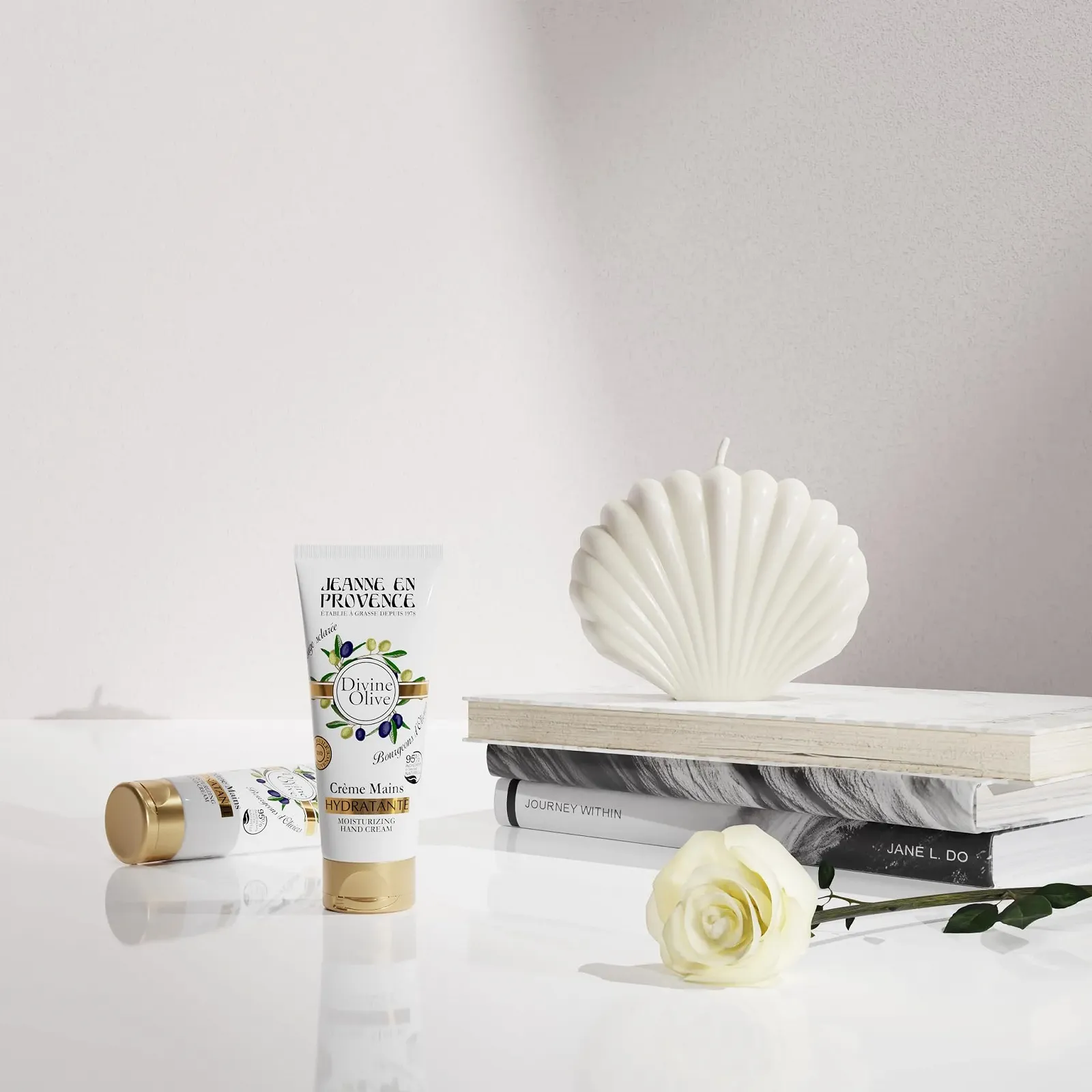 Крем для рук Jeanne en Provence Divine Olive, фото №2