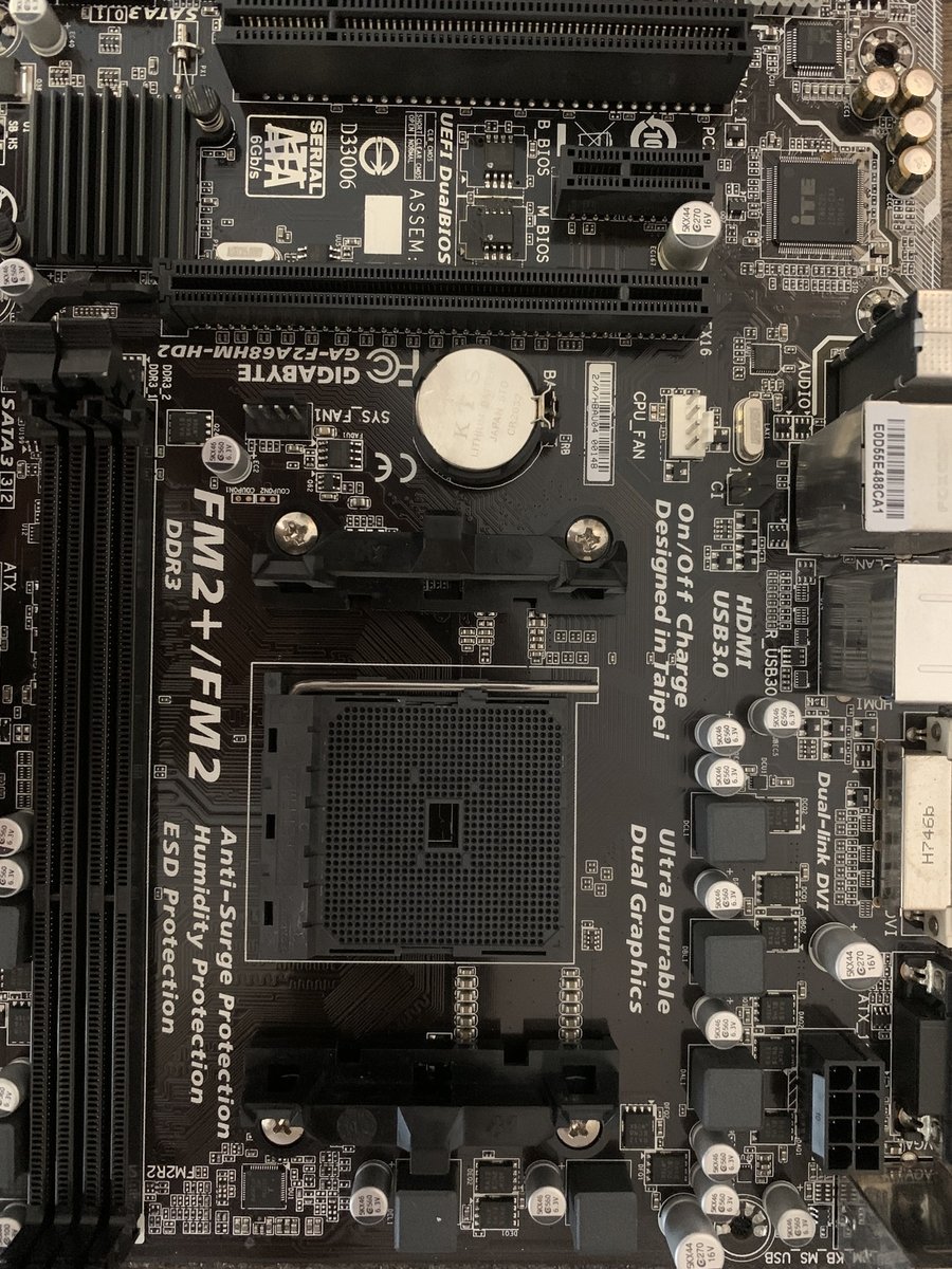 Материнська плата Gigabyte GA-F2A68HM-HD2, фото №3