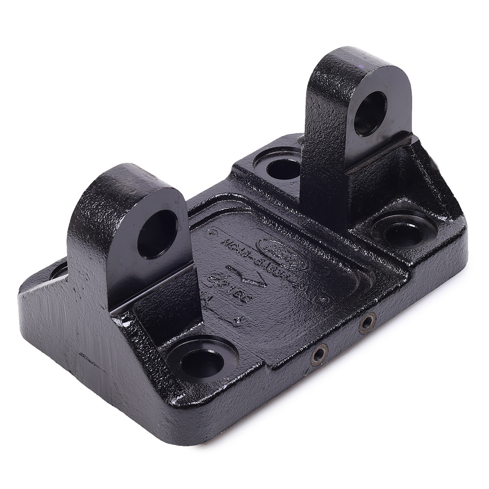 Кронштейн V-образной реактивной тяги FORD 3542D 3542T 4142D T269899 HC465A834BA, фото №1