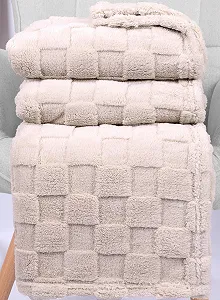 Покривало Betz М'яка Пухнаста Флісова Venice XXL Тепла 150 x 200 см Сіро-коричневий synthetic.ua - Фото 1