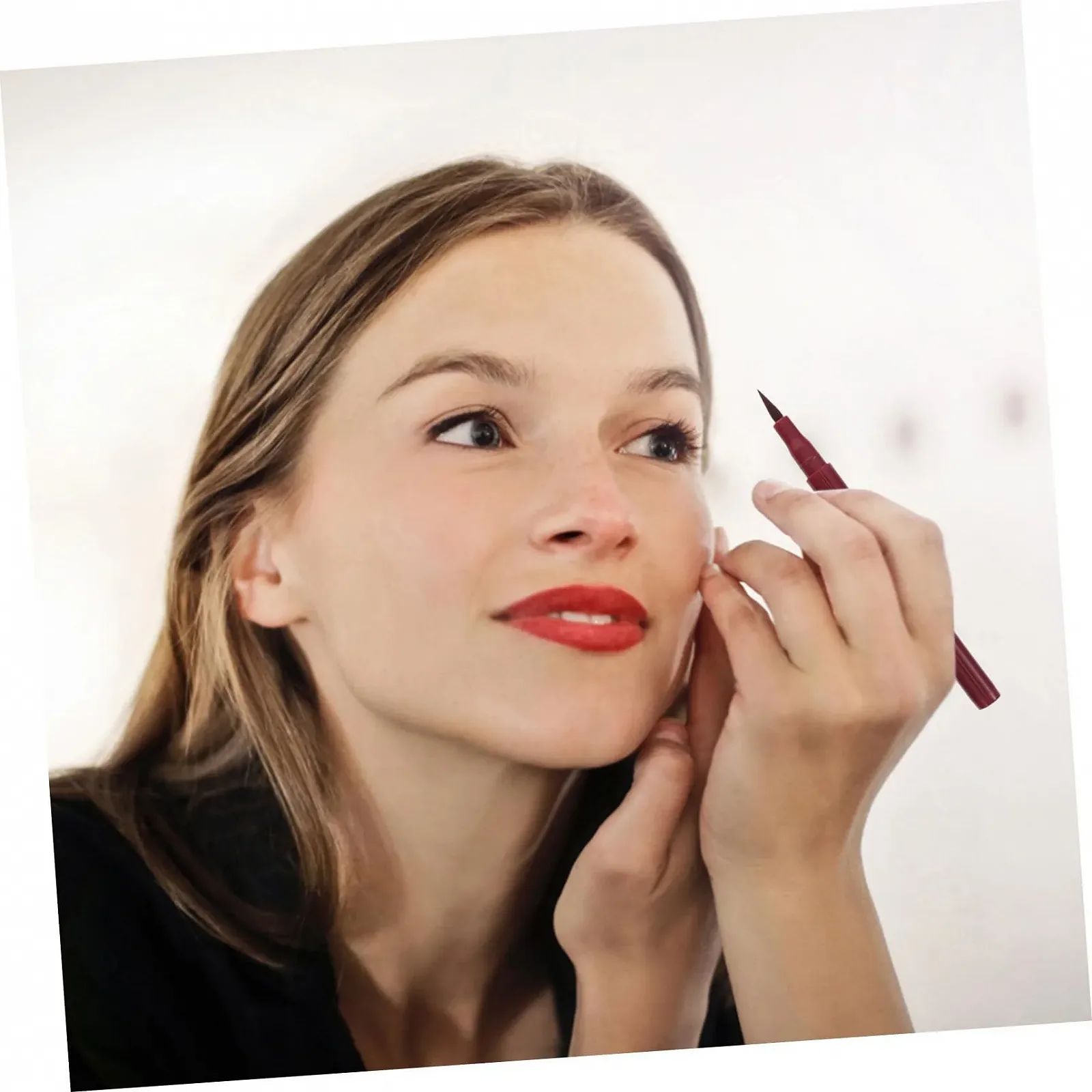 Матовий Eyeliner Angoily Різнокольоровий, фото №4 Матовий Eyeliner Angoily Різнокольоровий, фото №4