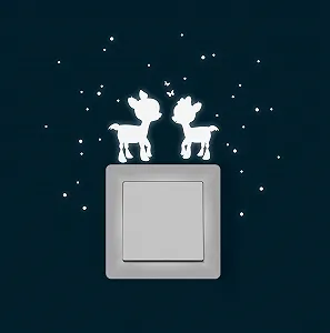 Наклейка на вимикач M1621 Deer with Butterflies Fluorescent що світиться в темряві - Фото 1