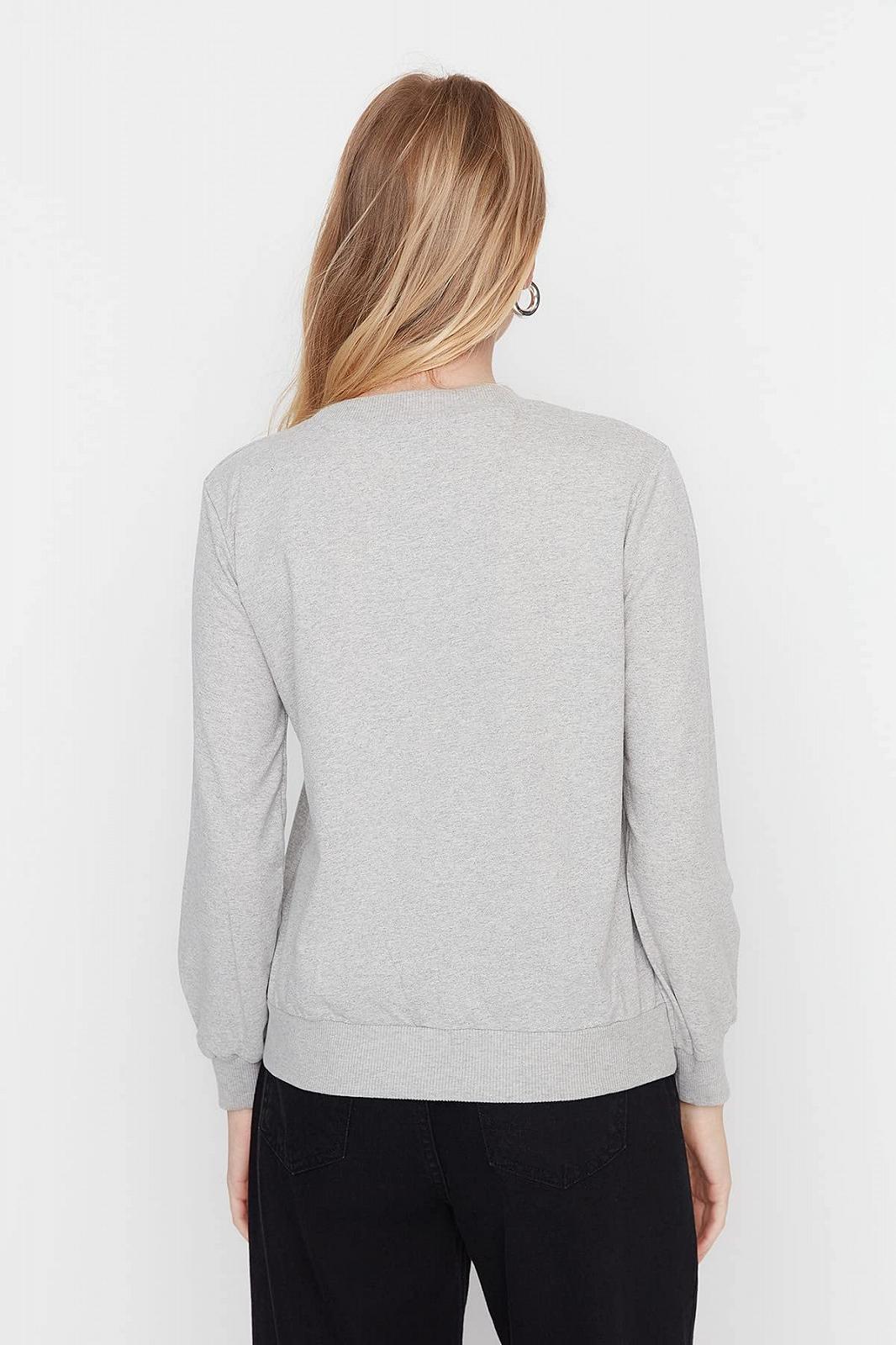 Женский свитшот TRENDYOL с круглым вырезом и слоганом, стандартная посадка, фото №5