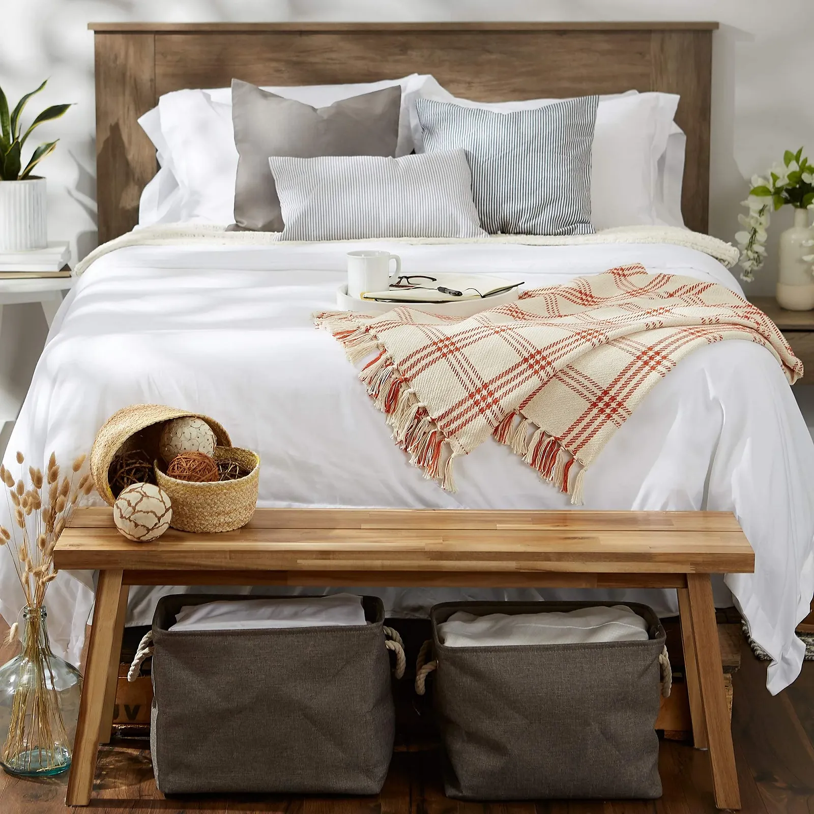 Плед Хлопковый DII Modern Farmhouse Plaid Collection, Белый/Винтажный Красный, 127 x 152 см, фото №4 Плед Хлопковый DII Modern Farmhouse Plaid Collection, Белый/Винтажный Красный, 127 x 152 см, фото №4