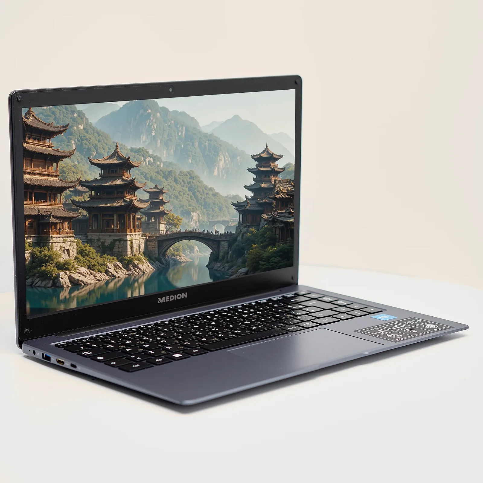 Ноутбук 14" Medion (Lenovo Group) Akoya E14223 | 4-ядерний Intel | RAM DDR4 4 ГБ | eMMC 128 ГБ | Intel UHD Graphics 600 | АКБ до 9 годин | Wi-Fi 5.0 | Bluetooth 5.1 | Win11 (5104), фото №3