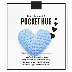 Сердце в кармане, Мини-сердце из вязаной шерсти с карточкой позитивной энергии - Фото 1