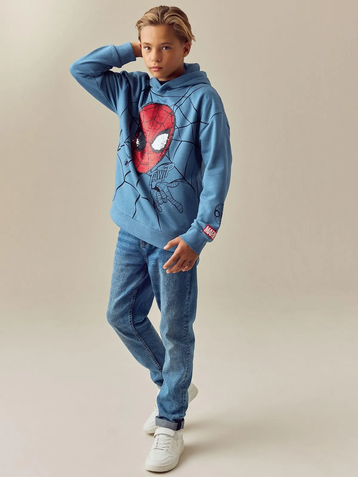 Толстовка NEXT Spiderman с капюшоном и двусторонними пайетками для мальчиков, фото №3 Толстовка NEXT Spiderman с капюшоном и двусторонними пайетками для мальчиков, фото №3