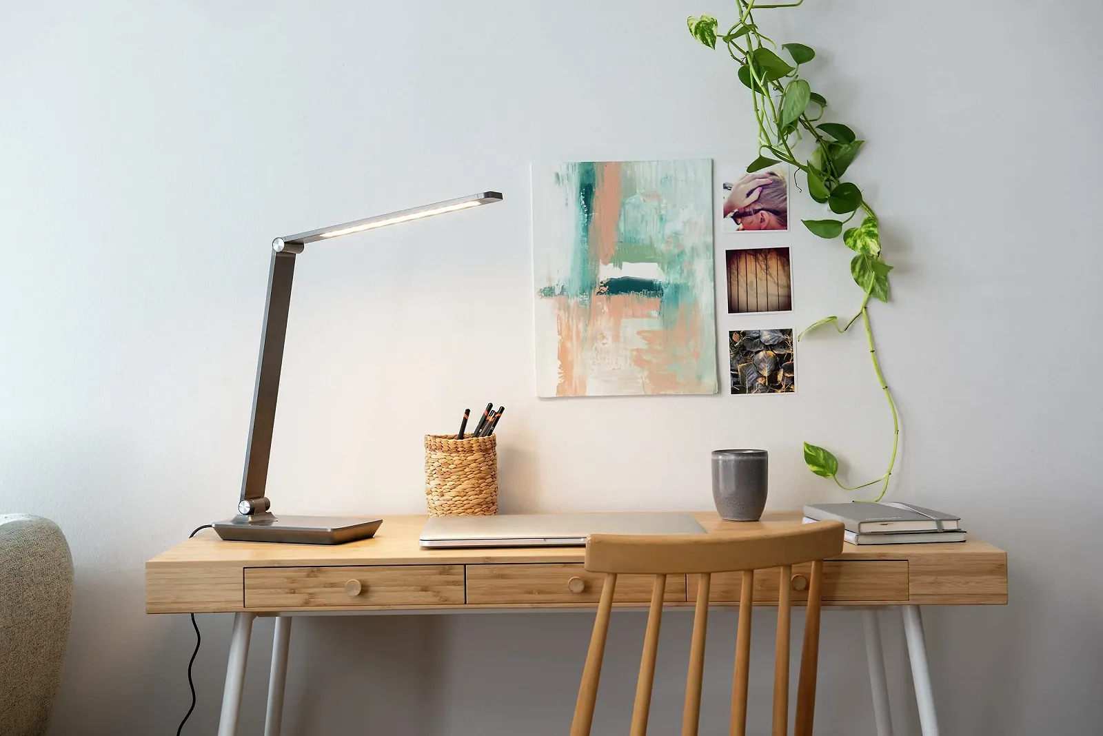 Настільна лампа Airam Daria Office LED 3-step Color Temp Wireless Charging RA>95 Anthracite, фото №5