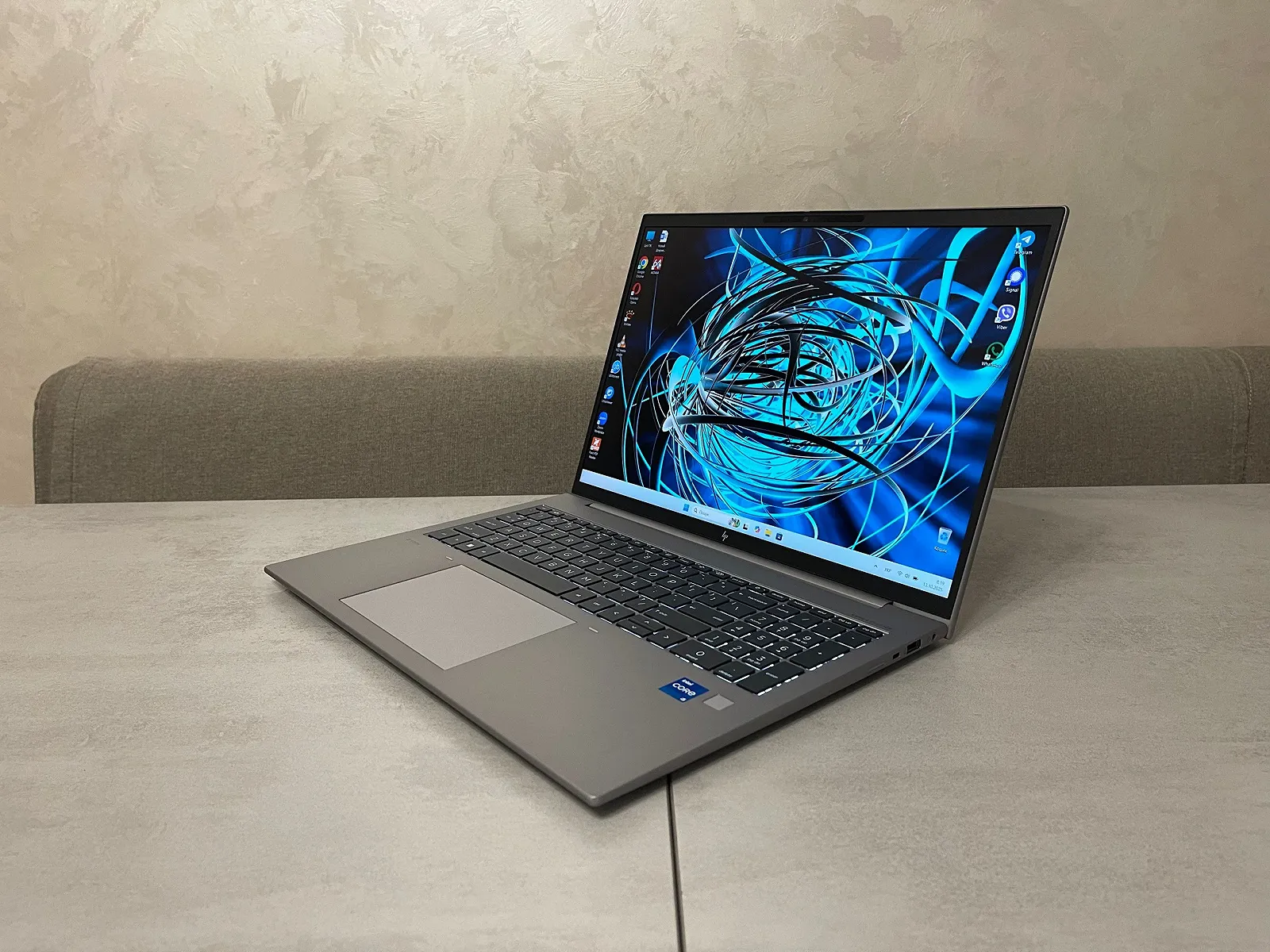Ультрабук HP Zbook FireFly 16 G10, 16" FHD+ IPS, i5-1335U, 16GB, 512GB SSD, фото №2
