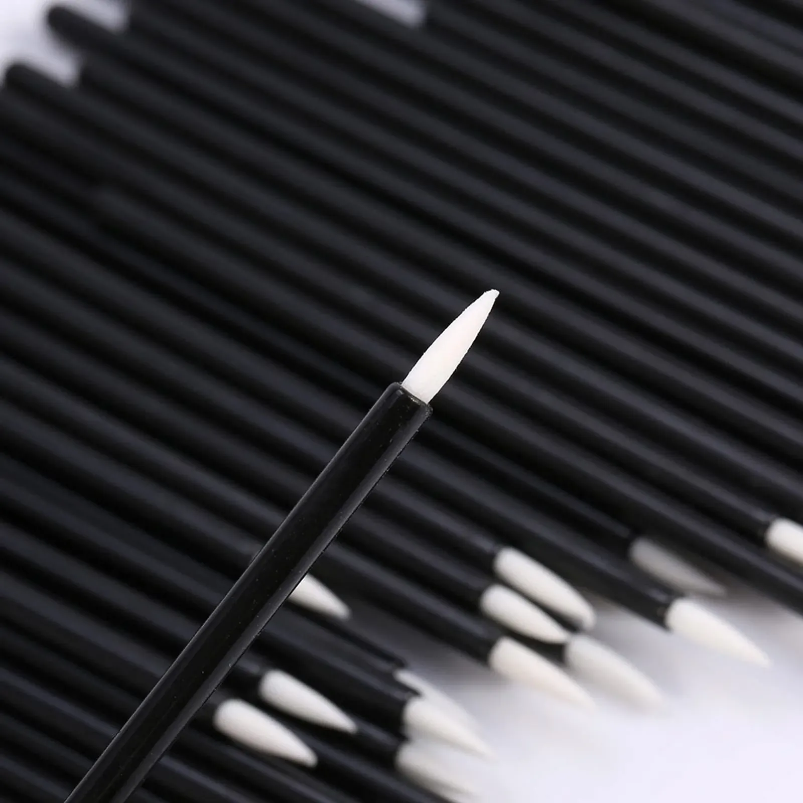 Кисти Eyeliner Pack 50 Disposable Eyeliner Brushes, фото №1