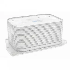 Масляний радіатор двигуна VEMO V30-60-1335 для MERCEDES-BENZ synthetic.ua - Фото 1