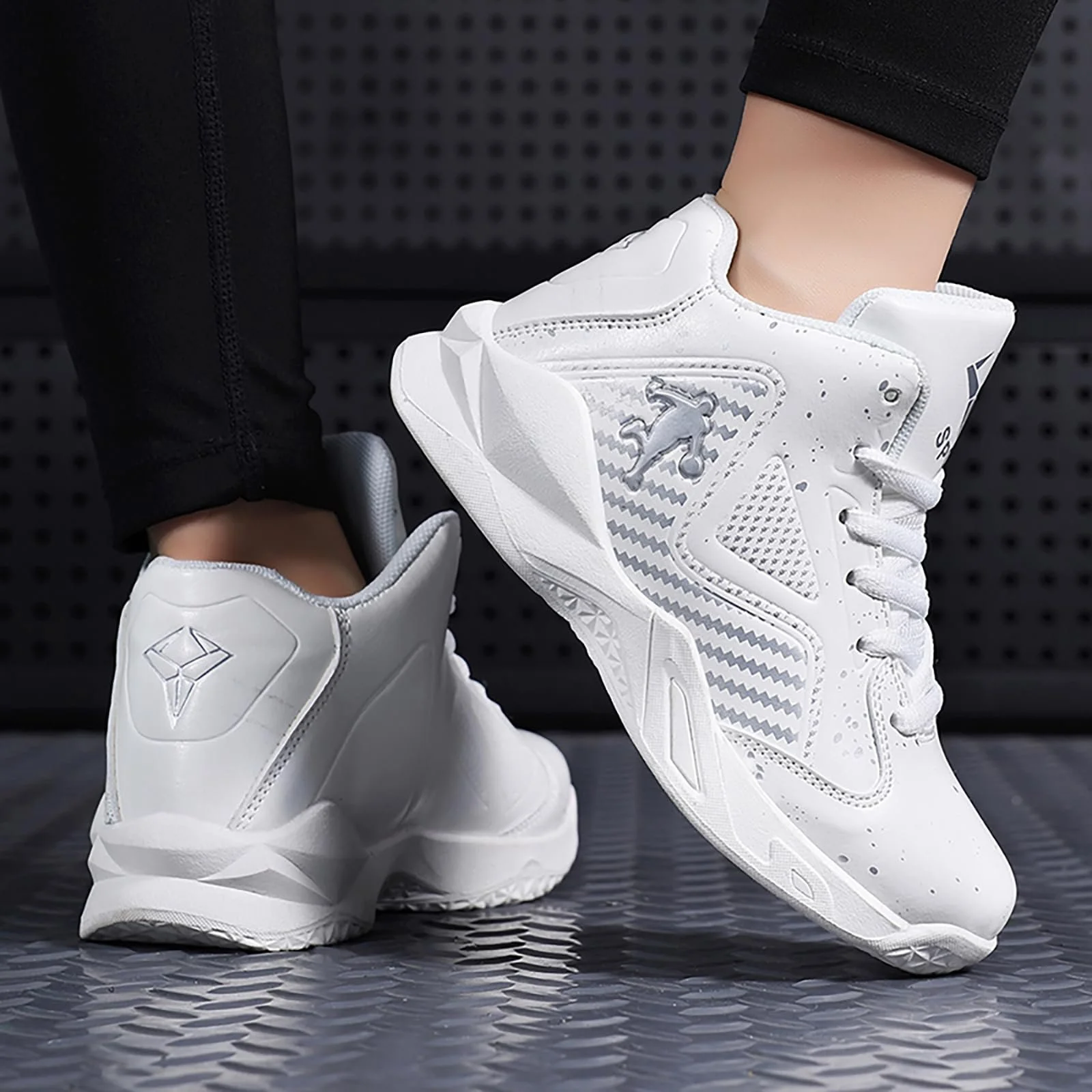 Баскетбольні кросівки для хлопчиків High Top Легкі спортивні, фото №5 Баскетбольні кросівки для хлопчиків High Top Легкі спортивні, фото №5