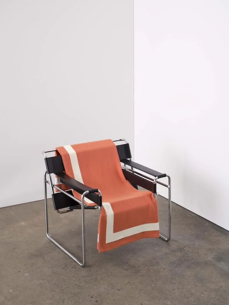 Плед Marc O'Polo Statement Плед Цвет Dark Coral Размер 150 x 200 см Текстовый Реверсивный Дизайн Логотип, фото №5