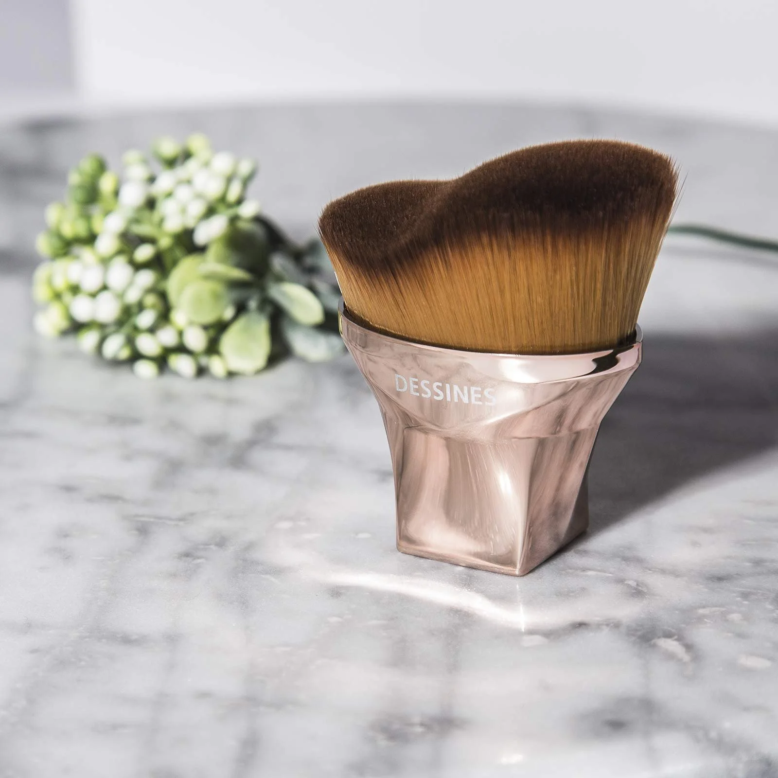 Кисти Dessines Foundation Kabuki Curved [D] Золотой, фото №2