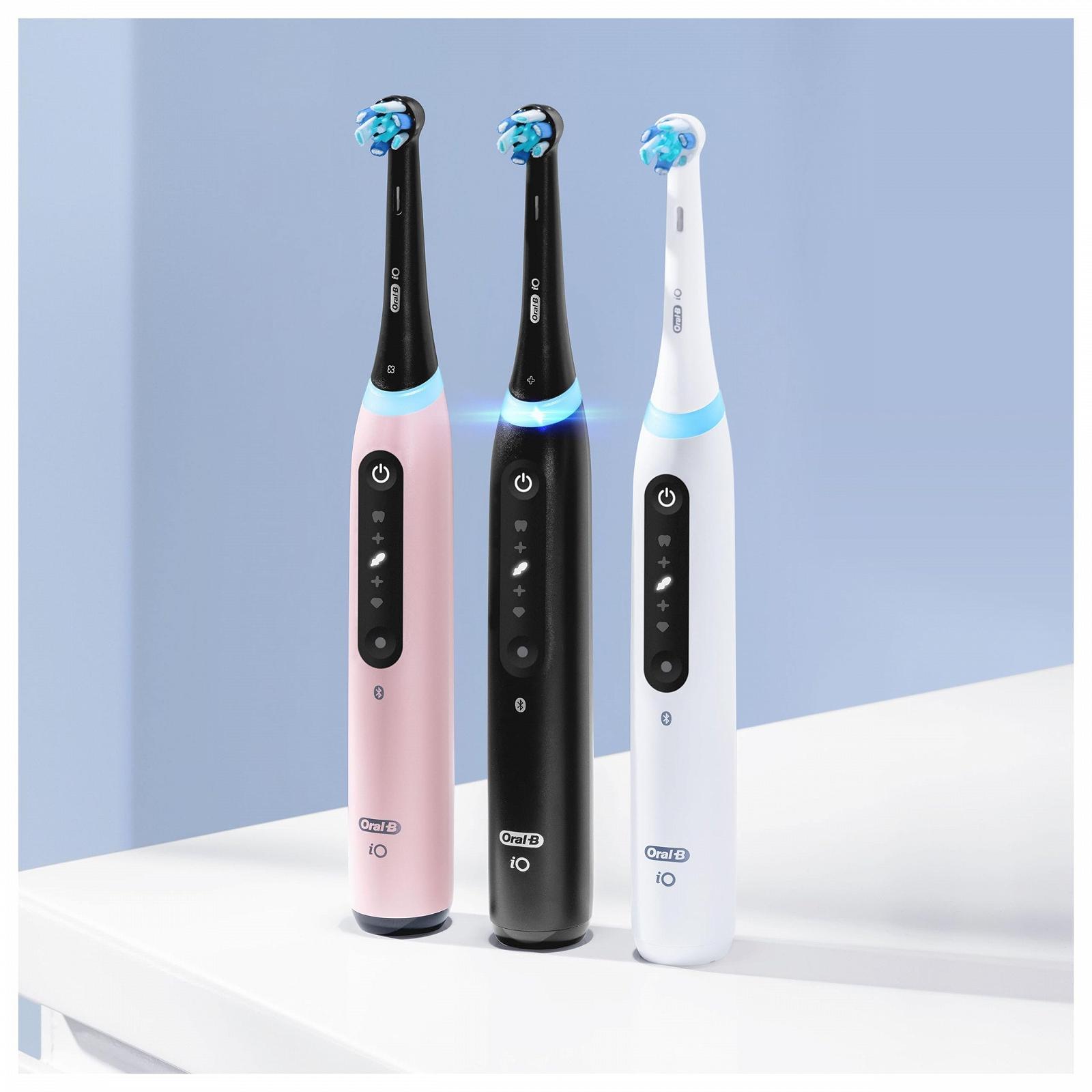 Зубная щетка электрическая Oral-B iO Series 5 Plus Edition, Twin Pack, 2 сменные насадки, 5 режимов чистки, чехол, черно-белая, фото №5