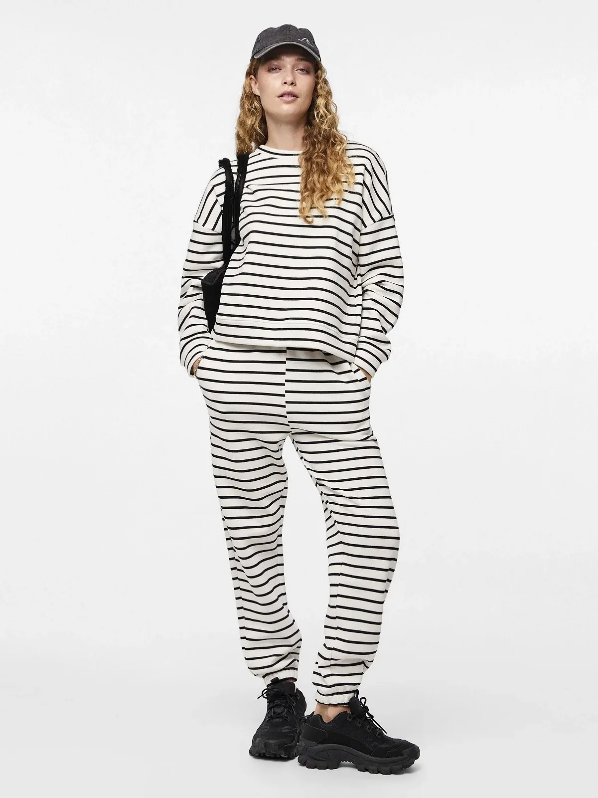 Женский свитшот PIECES Pcchilli Ls Sweat Stripes Noos, фото №6