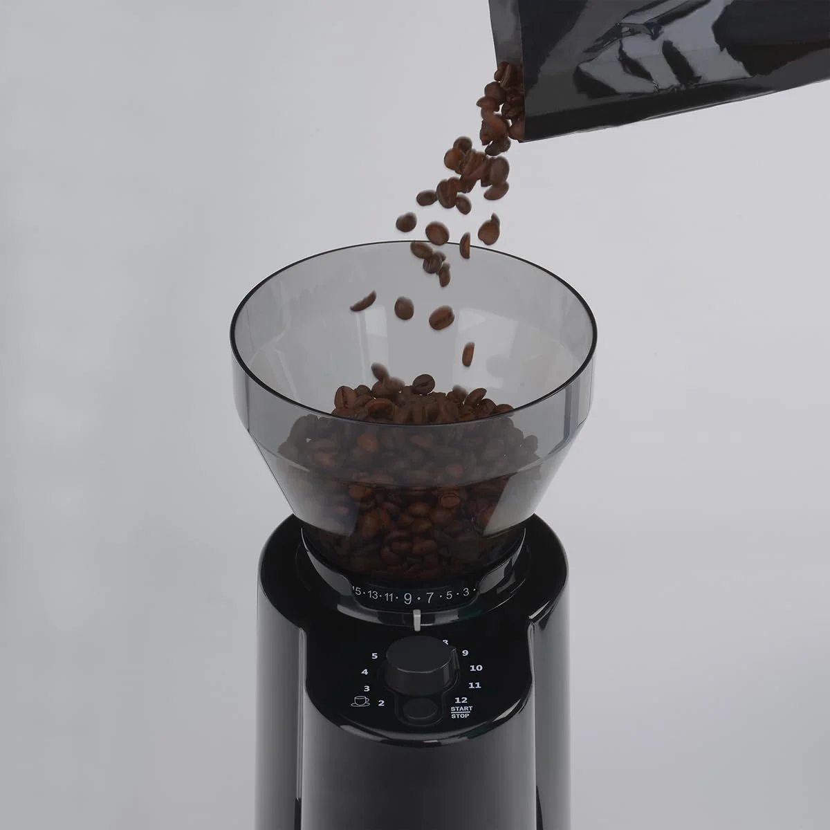 Электрическая кофемолка Cloer с конической мельницей, для 2-12 чашек и 300 г кофейных зерен, 150 Вт, регулируемый помол, фото №9 Электрическая кофемолка Cloer с конической мельницей, для 2-12 чашек и 300 г кофейных зерен, 150 Вт, регулируемый помол, фото №9