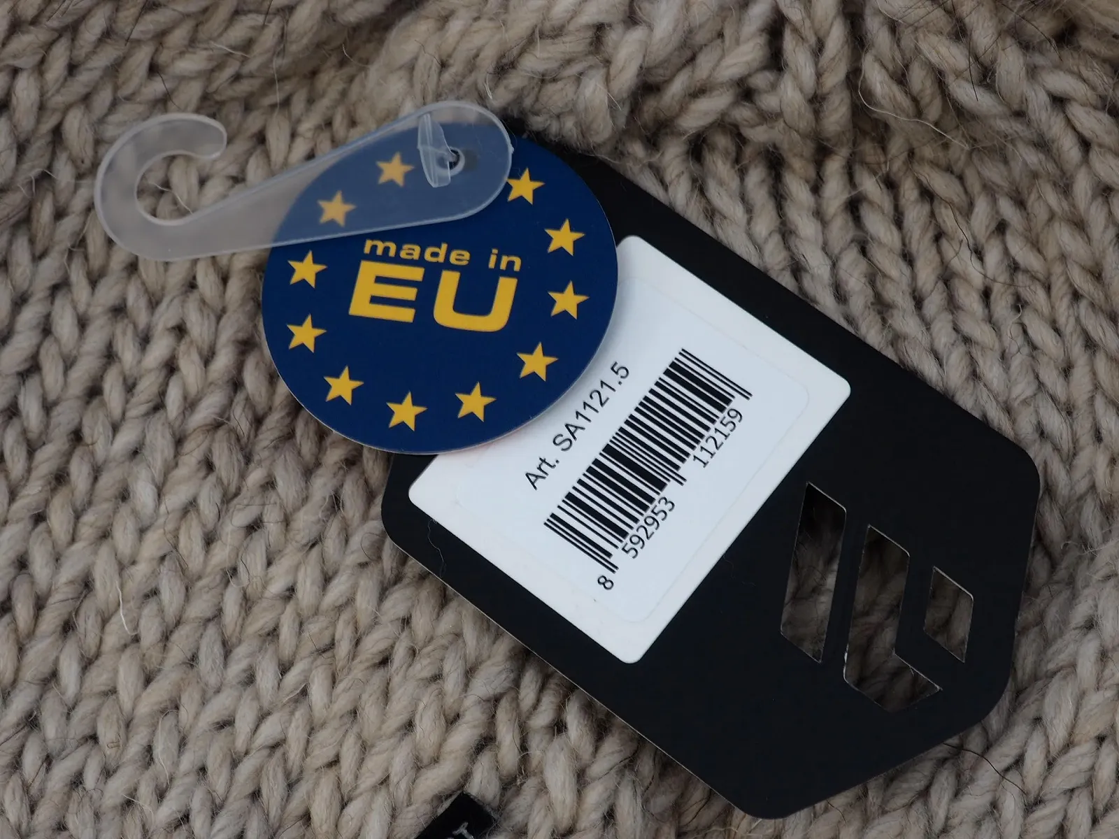 Шапка Детская SABBOT С двумя меховыми помпонами, флисовая подкладка, зимняя, вязаная, теплая, фото №6 Шапка Детская SABBOT С двумя меховыми помпонами, флисовая подкладка, зимняя, вязаная, теплая, фото №6